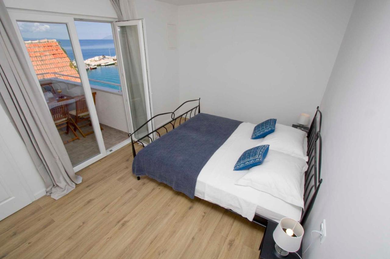 Apartmani Rustica ตราสนิสเซ ภายนอก รูปภาพ