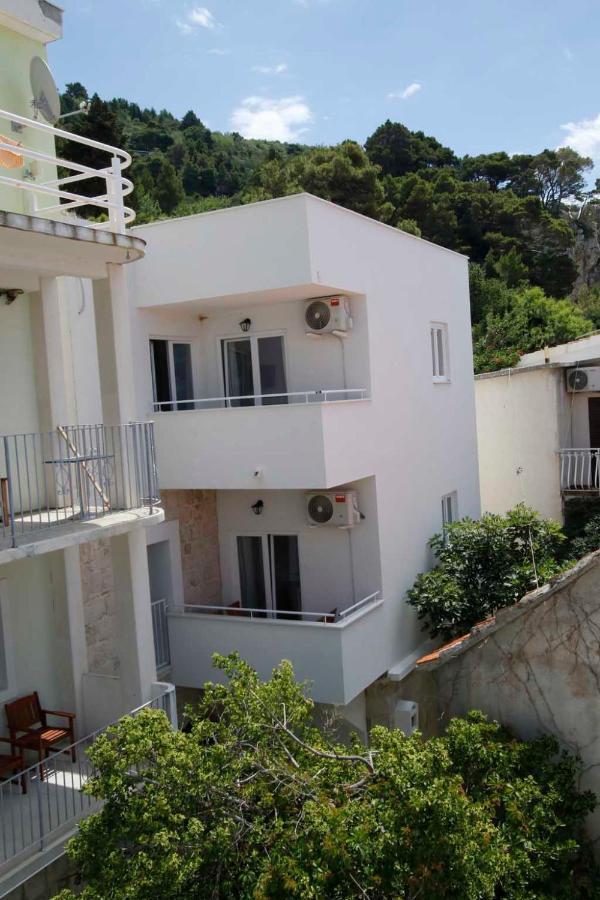 Apartmani Rustica ตราสนิสเซ ภายนอก รูปภาพ