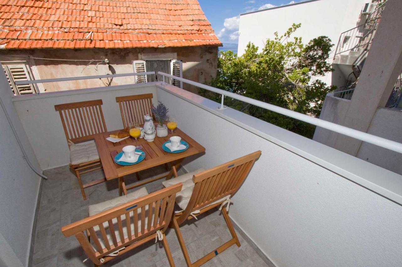 Apartmani Rustica ตราสนิสเซ ภายนอก รูปภาพ