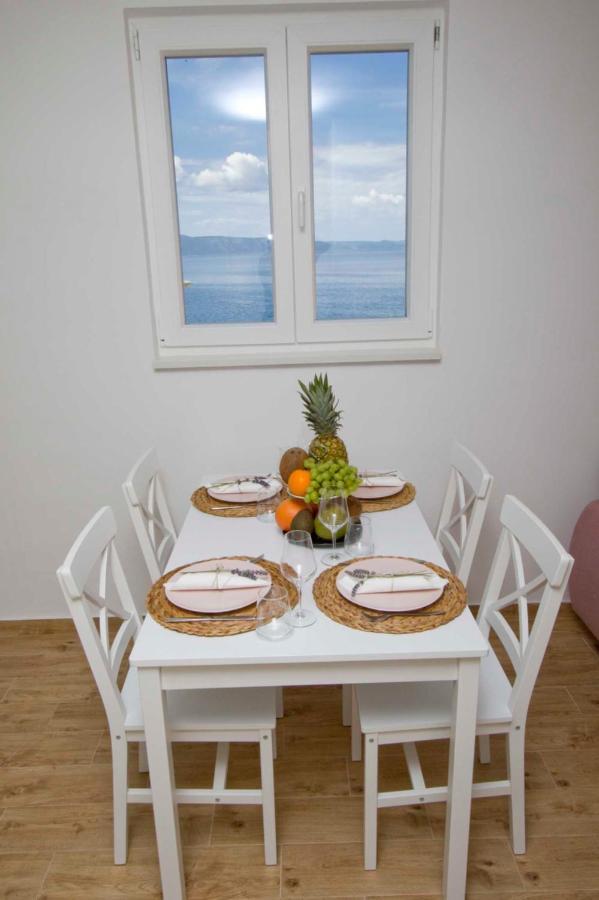 Apartmani Rustica ตราสนิสเซ ภายนอก รูปภาพ