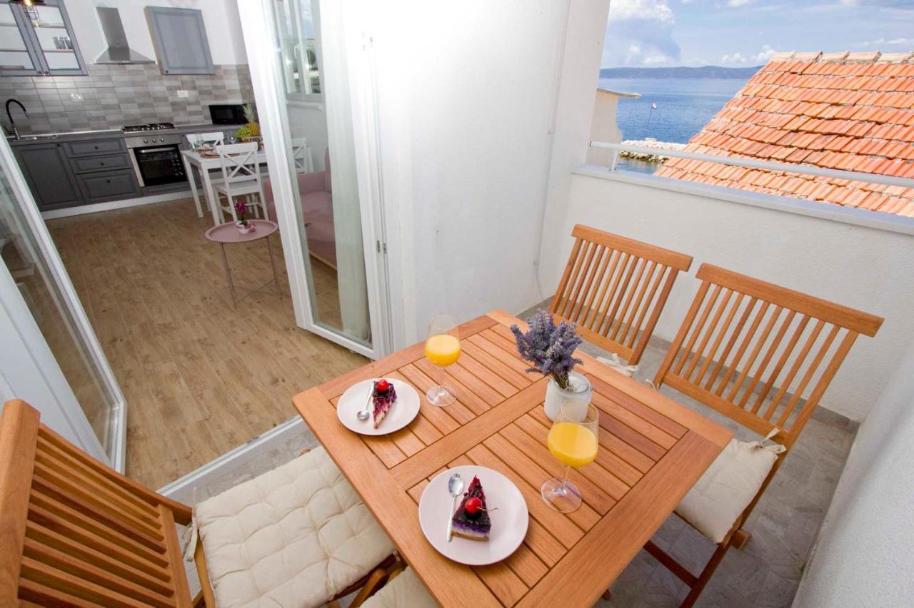 Apartmani Rustica ตราสนิสเซ ภายนอก รูปภาพ