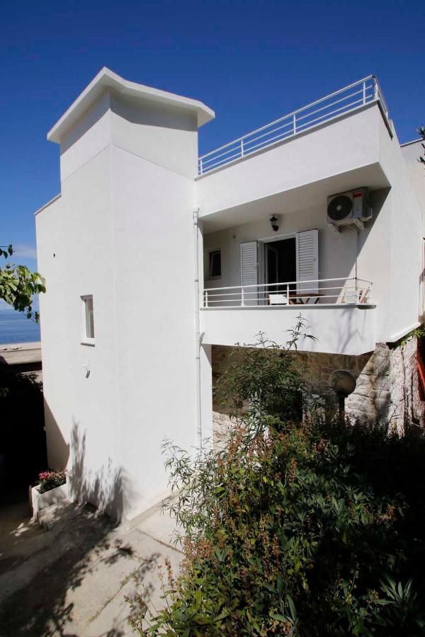 Apartmani Rustica ตราสนิสเซ ภายนอก รูปภาพ